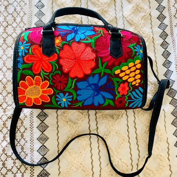 Guatemalan Handbag - Picture 2 of 8